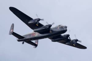 Paul_Johnson_Flightline_UK_BBMF_Lancaster_12_original